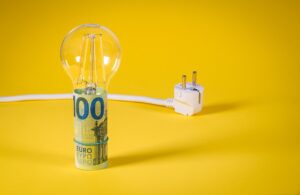 電気代を節約するための口コミはどこで見つけられる？